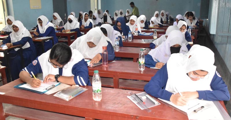 SSC exam begins in Rajshahi Board with 99pc attendance