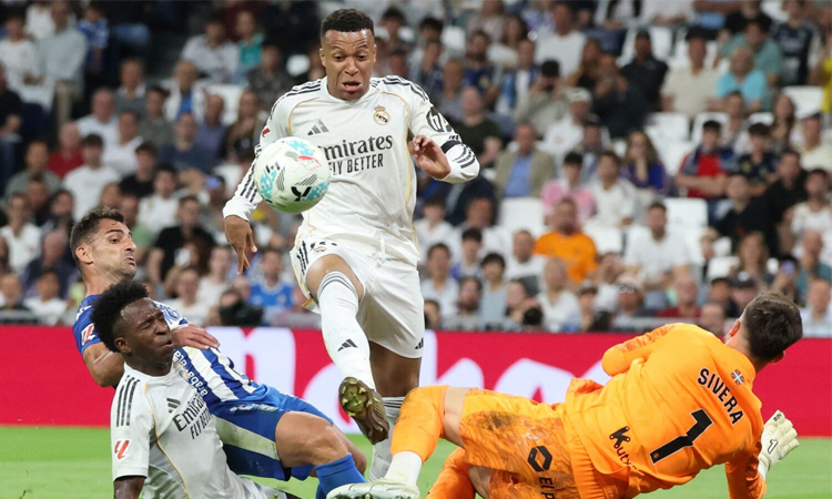 Mbappe on the mark as Real Madrid sink Alaves