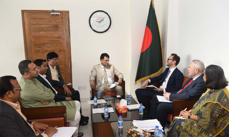 Milon urges for more UK scholarship for Bangladeshi students