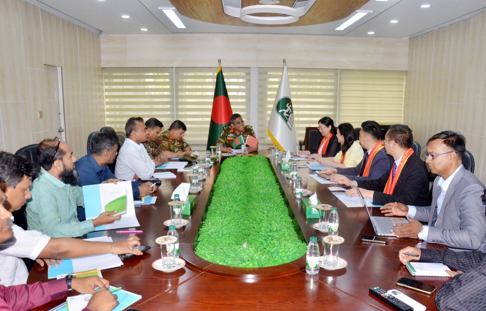 Yunnan Minzu University delegation team visits BKSP