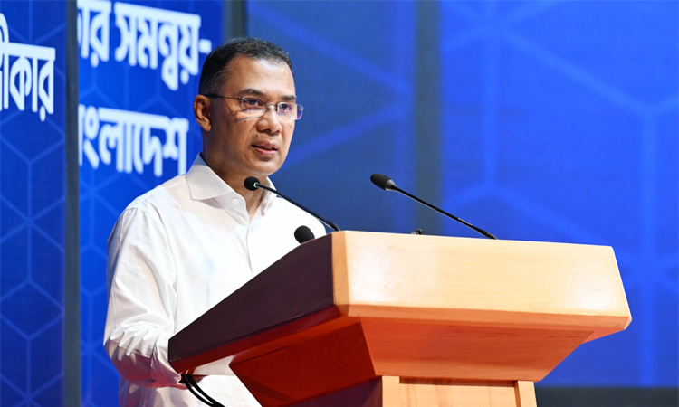 PM seeks govt officials’ effective role in implementing electoral pledges