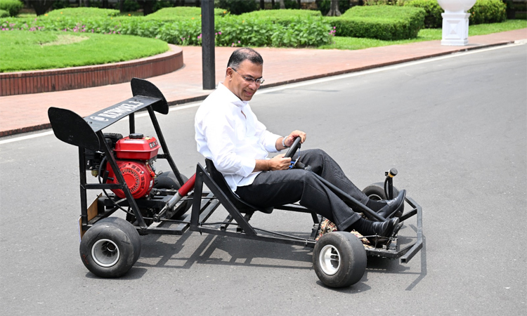 PM drives college student Rizwan's 'racing car' to encourage him