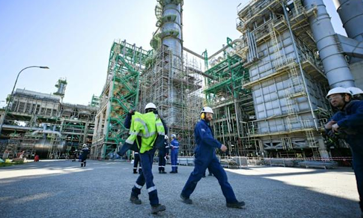 Total Energies refinery working full tilt to keep France fuelled