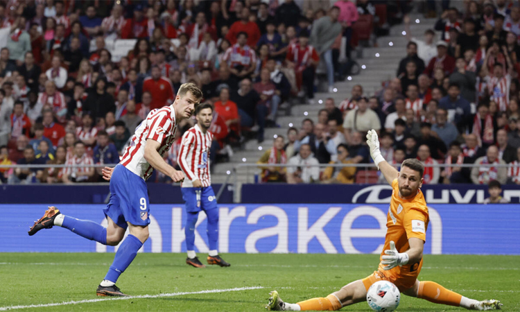 Atletico build confidence before Arsenal but Barrios hurt