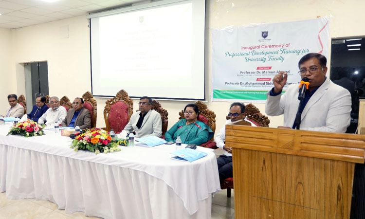 UGC chairman stresses capacity building for new university teachers