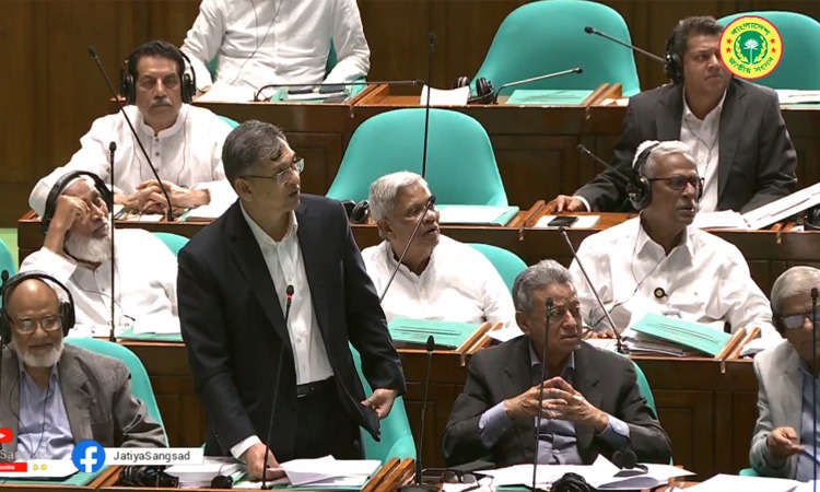 Home Minister urges lawmakers not to divide nation afresh on Liberation War history 