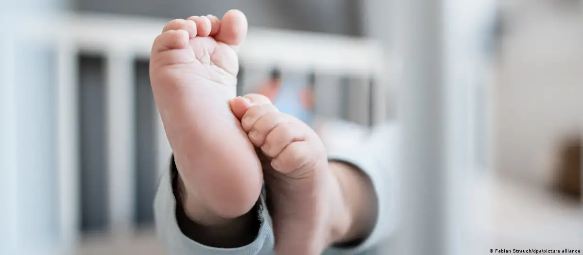 German birth rate falls to lowest since 1946