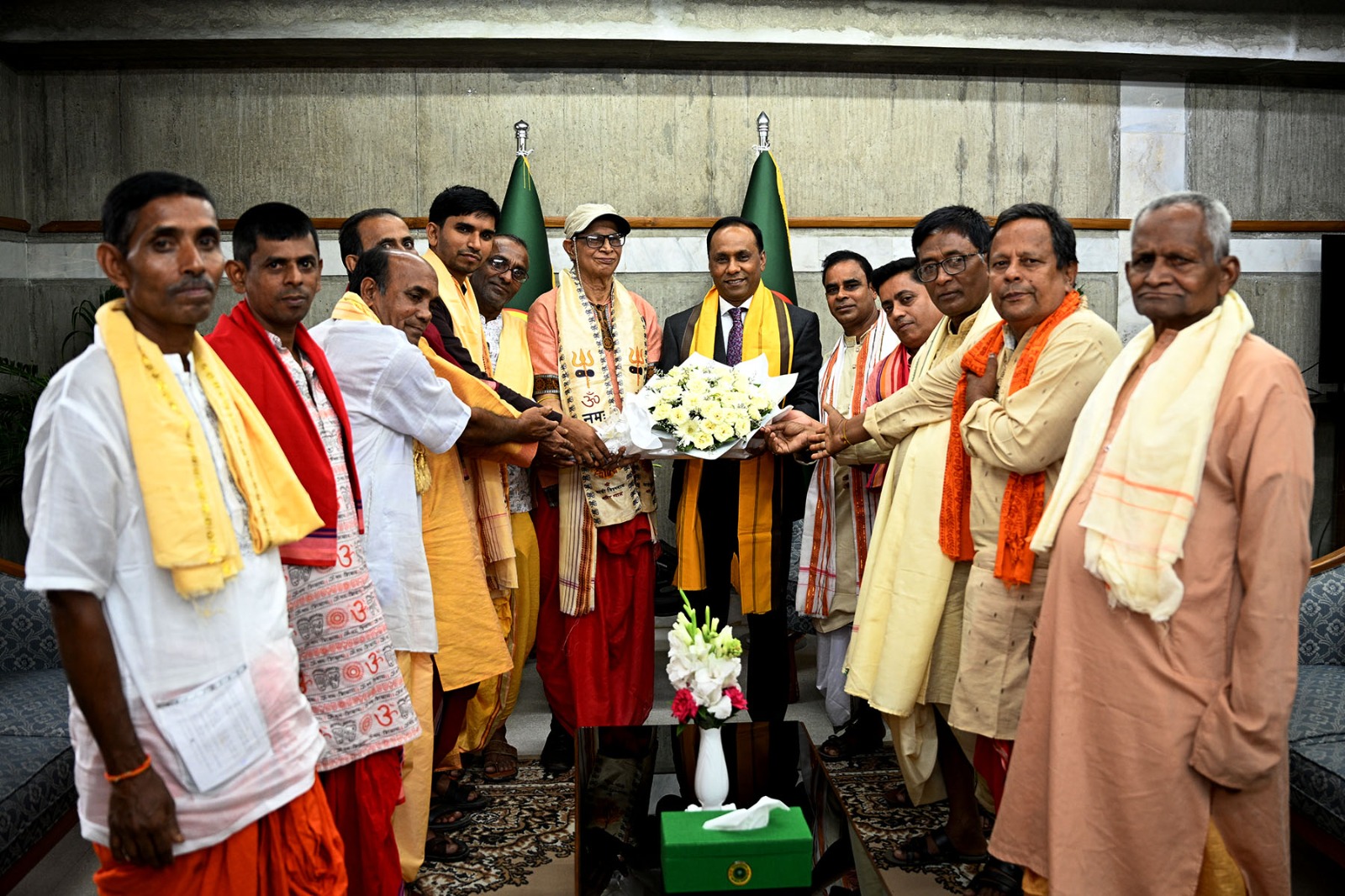 Brahmin priest community calls on Deputy Speaker 
