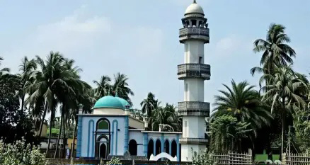 422-year-old mosque in Dinajpur stands as a witness to history