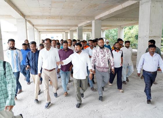 RCC Administrator inspects under-construction Nowdapara Kitchen Market