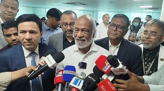 Anybody can speak in the current parliament freely: Moyeen Khan 