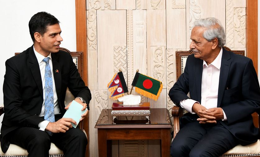 Nepalese envoy calls on cultural affairs minister 