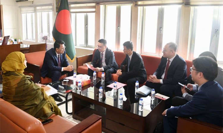 Chinese delegation calls on Education Minister
