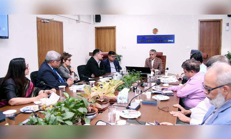 WB delegation calls on road transport minister 