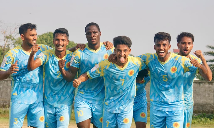 Abahani stay in title race with win over PWD