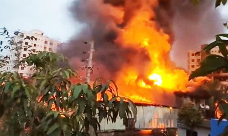 Fire breaks out at foam factory in Kadamtali