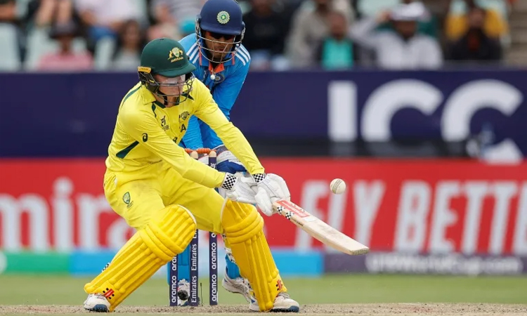 Peake, 19, handed first Australia white-ball call-up