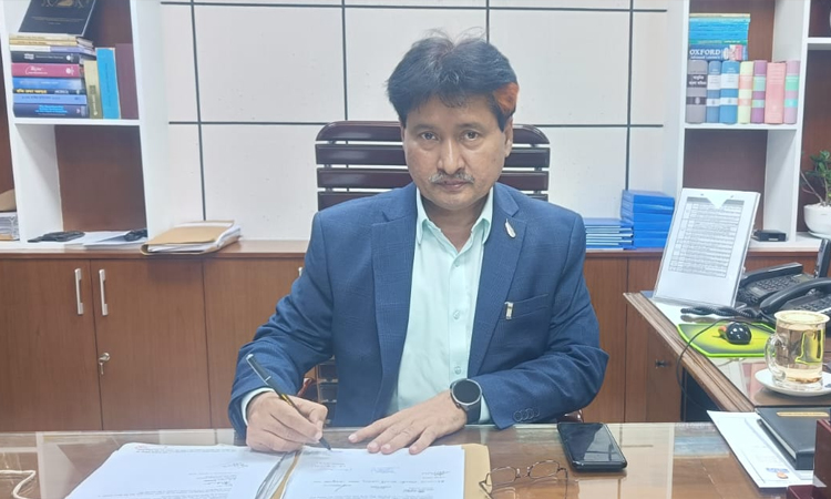 DSHE DG urges teachers to refrain from politics