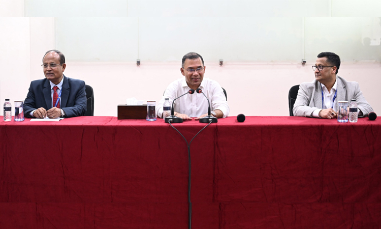 PM urges students to help maintain stability in universities