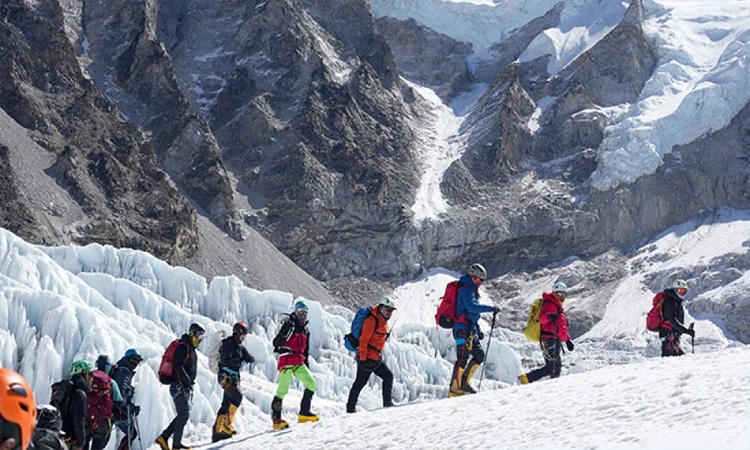 Nepali climbers begin Everest season with first summit