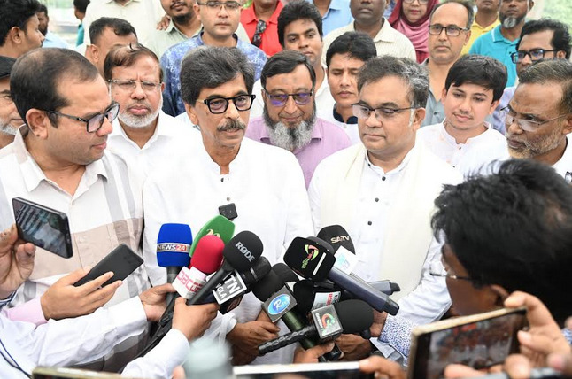 University lakes can set new milestone in fish production: Amin Ur Rashid