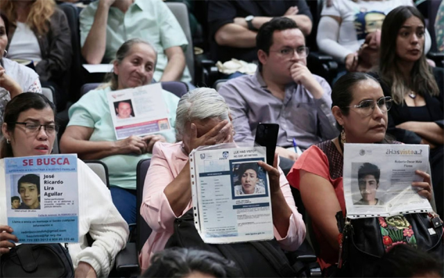 Families of disappeared migrants urge Mexico to investigate
