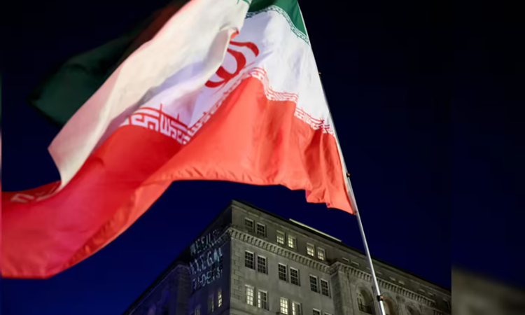 Pakistani minister arrives in Tehran to 'facilitate' US-Iran peace talks: media