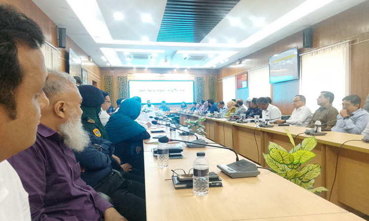 Ensuring safe home coming during Eid vacation stressed in Jamalpur meeting  