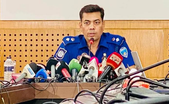 Newly appointed SP announces full scale operation in Raozan-Jungal Salimpur, Ctg