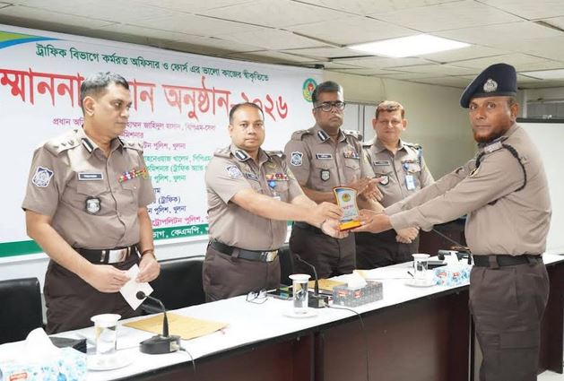 30 KMP traffic personnel awarded for commendable performance