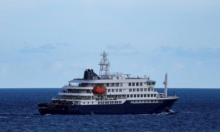 Hantavirus-hit cruise ship nears end of voyage, to dock in Rotterdam