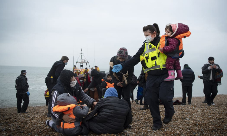EU to greenlight 'return hubs' migration reform