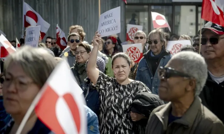 Greenlanders protest outside US consulate's new office