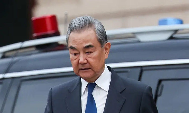 China's top diplomat to boost 'new partnership' with Canada visit