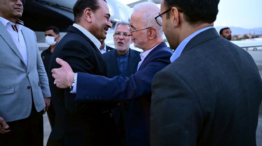 Pakistan military chief arrives in Tehran in push to end Iran war
