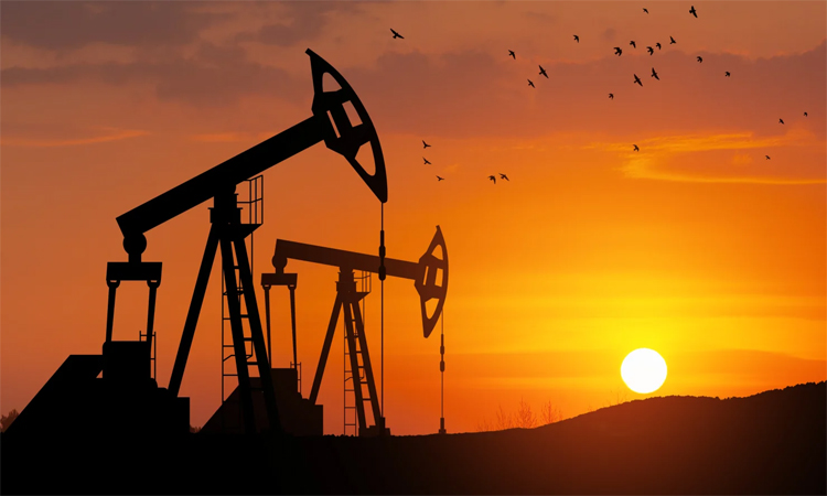 WTI crude price falls over 5% despite new US strikes on Iran