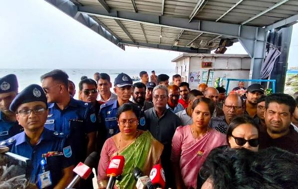 Daulatdia ferry ghat under strict surveillance to ensure smooth Eid travel