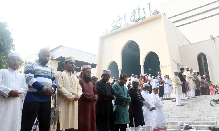 Five Eid jamaats held at Baitul Mukarram