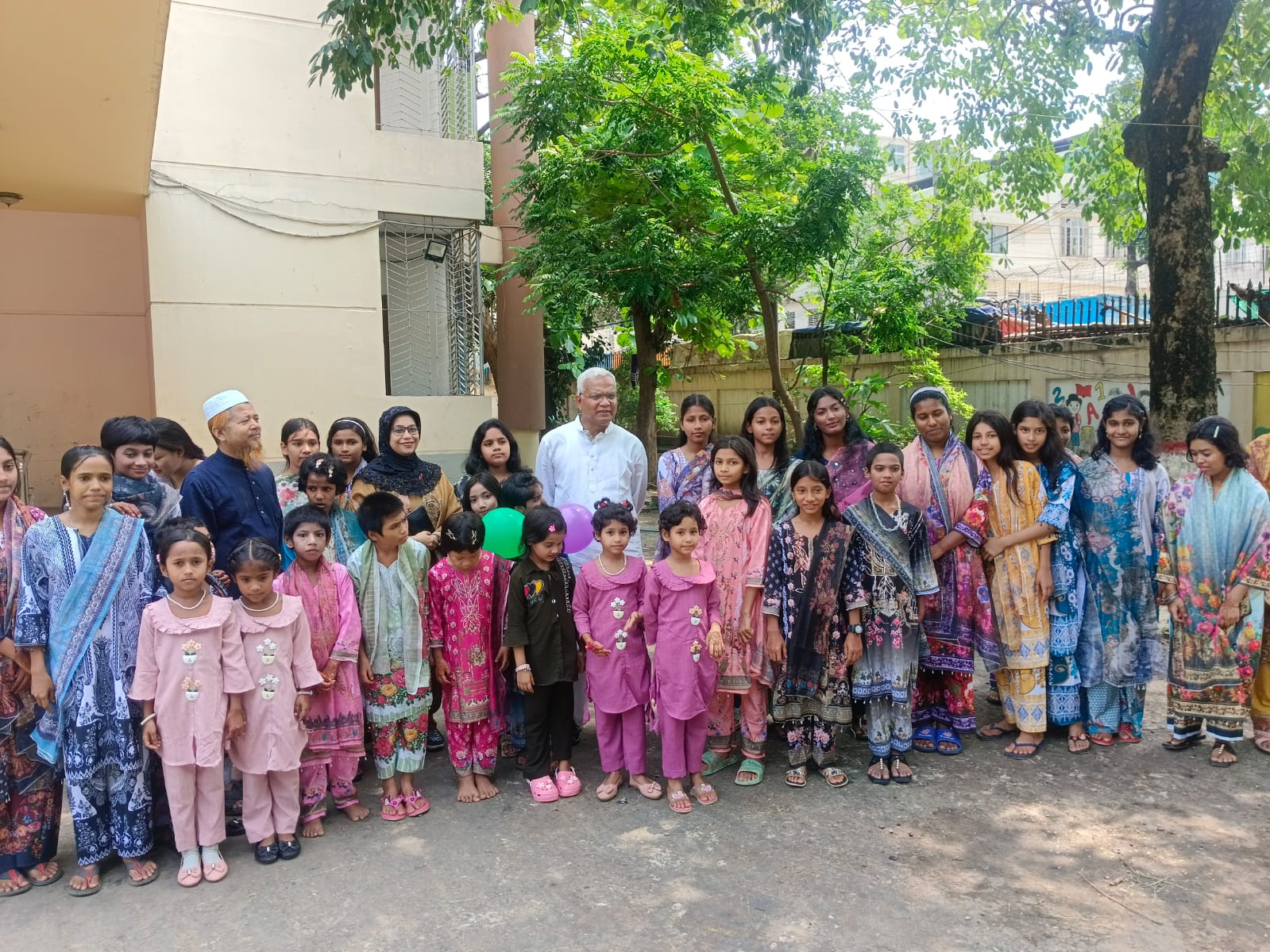 Zahid visits Tejgaon children’s home