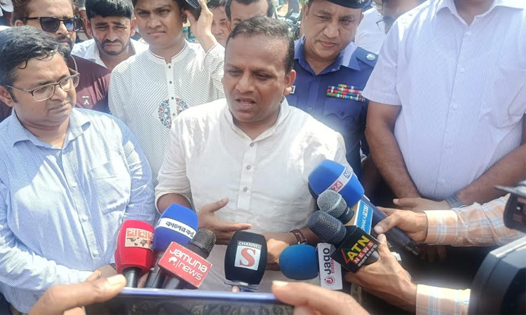 Govt committed to hassle-free water transport services: Shipping Minister