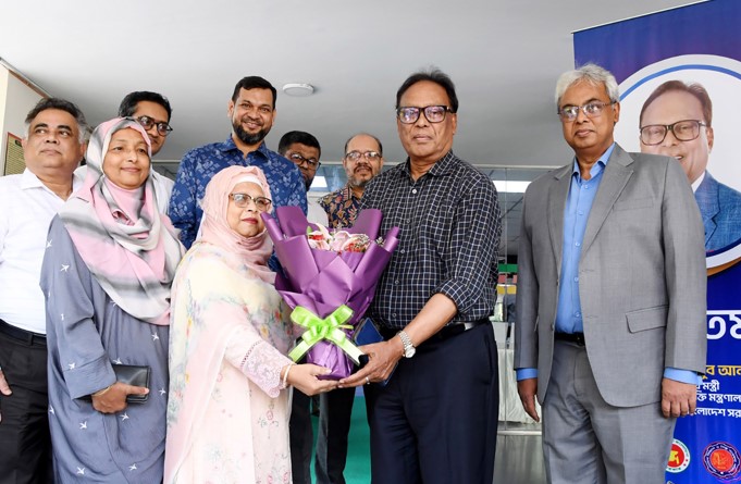 Anam urges BCSIR to make its innovations available to people  