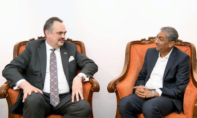 US Ambassador pays courtesy call on Water Resources Minister