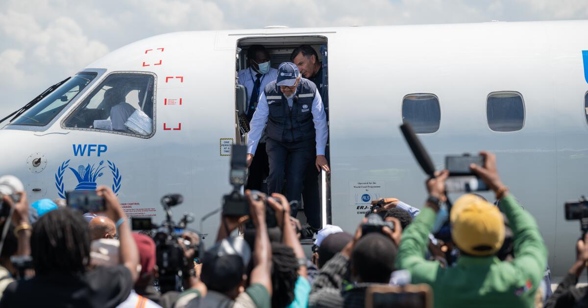WHO warns Ebola outbreak had 'big head-start' but response 'catching up'