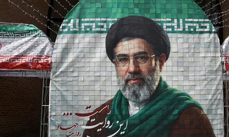 Iran's Guards say Israel must withdraw to pre-war positions in Lebanon