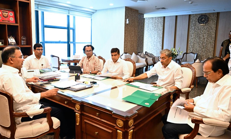 PM chairs meeting on Teesta Master Plan implementation