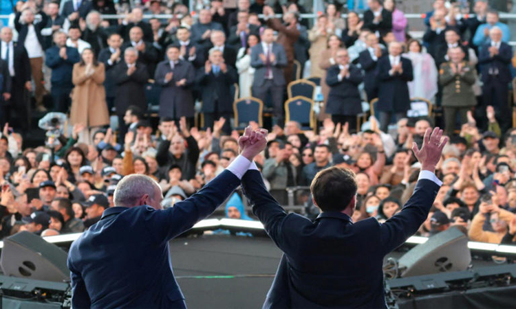 Armenia votes in test of Westward pivot away from Russia