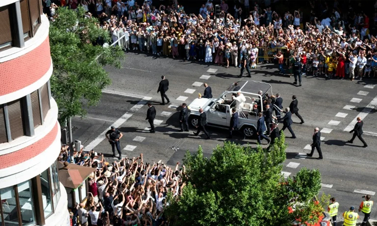 Pope to address Spanish parliament, meet abuse victims