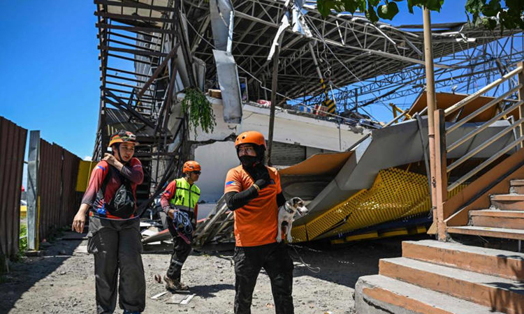 Outdoor hospitals, cut-off communities as Philippine quake toll hits 41