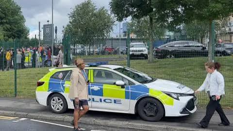 UK schoolgirl arrested after 3 wounded in school stabbing