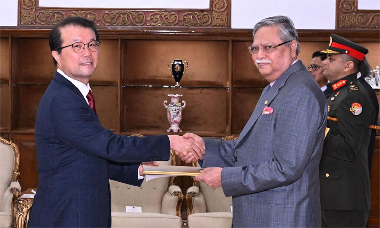President urges South Korea to increase trade, investment with Bangladesh